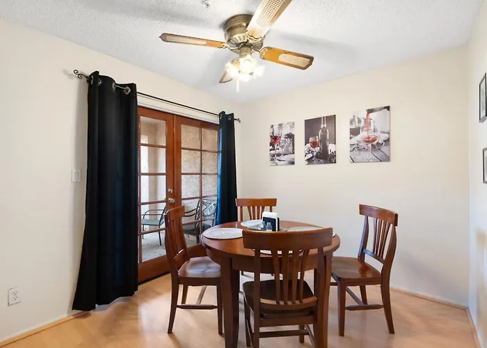 Sunny 1br