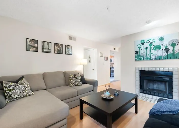 Sunny 1br *