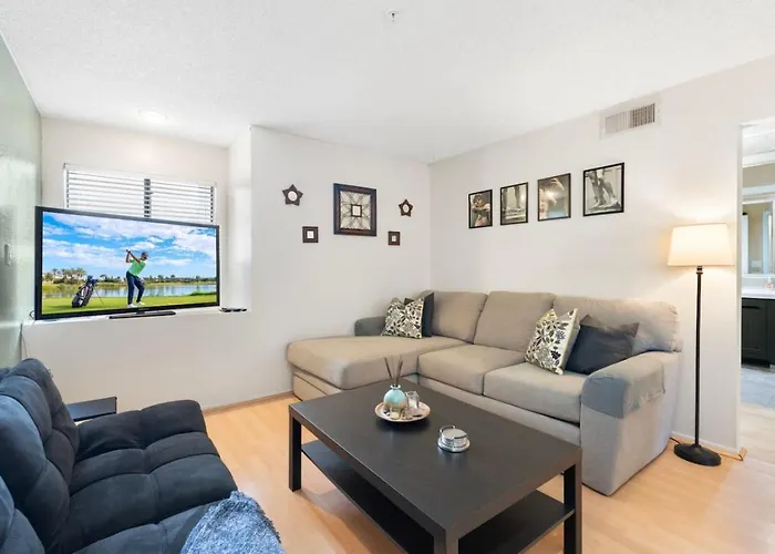 Sunny 1br Apartment