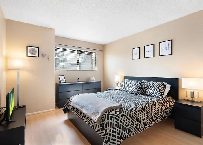 Sunny 1br Scottsdale
